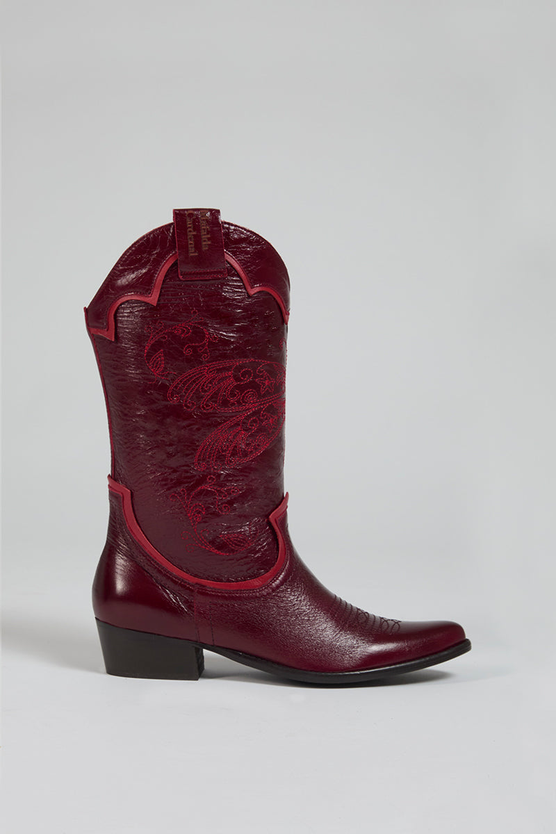 BURDEOS - MAFALDA CARDENAL