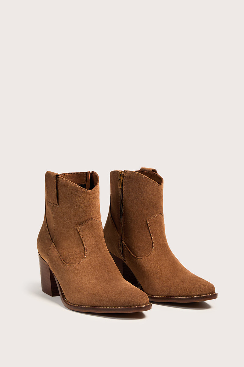 Camel - AGUSTINA - Bryan Stepwise