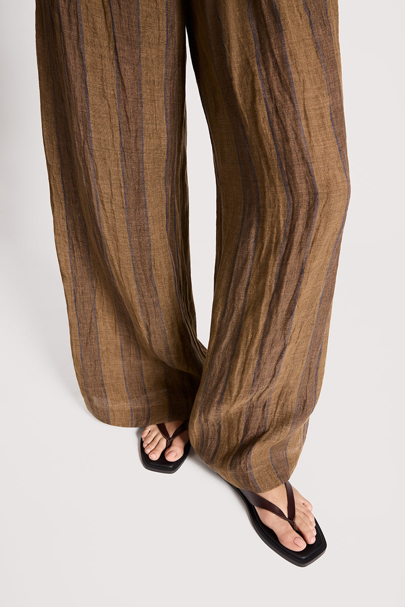 FLAT BROWN - BOSSA