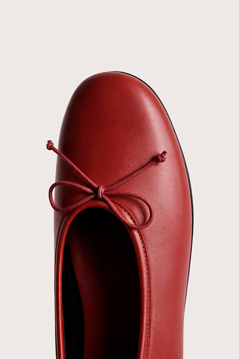 FLAT RED - ALESSIA
