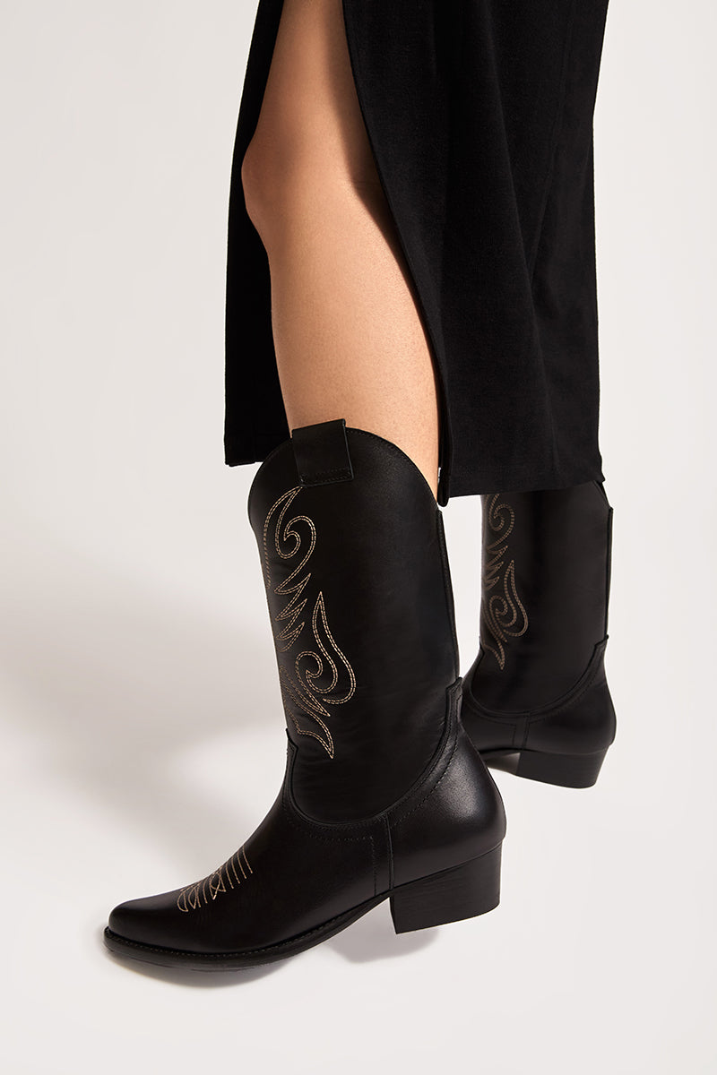 Black embroidery - JANDRA