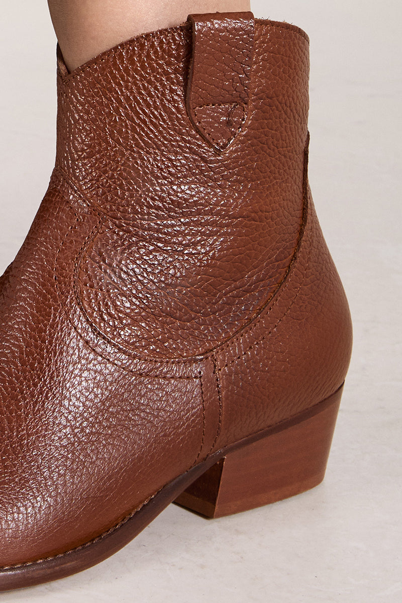 Brown vintage - CALÍOPE