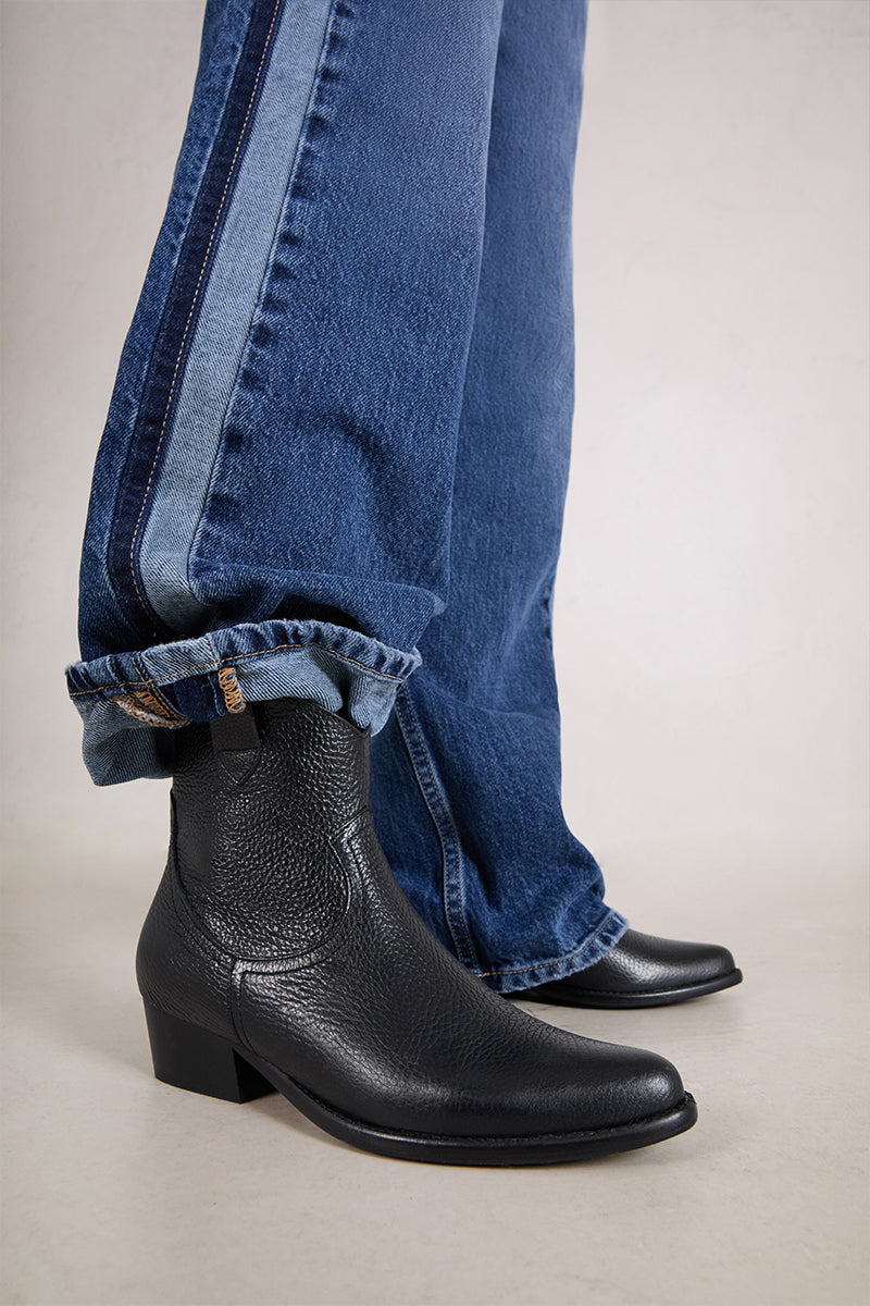 Black vintage - CALÍOPE