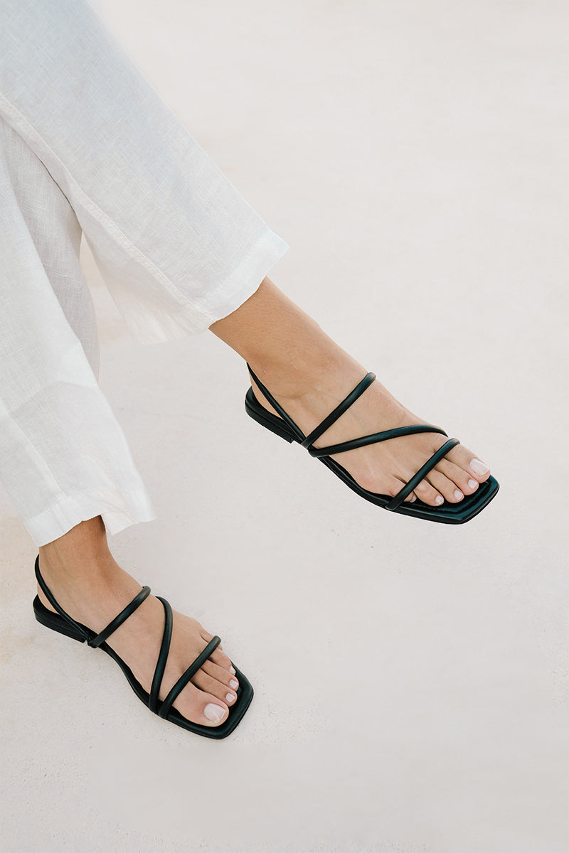 Black - Roma ankle