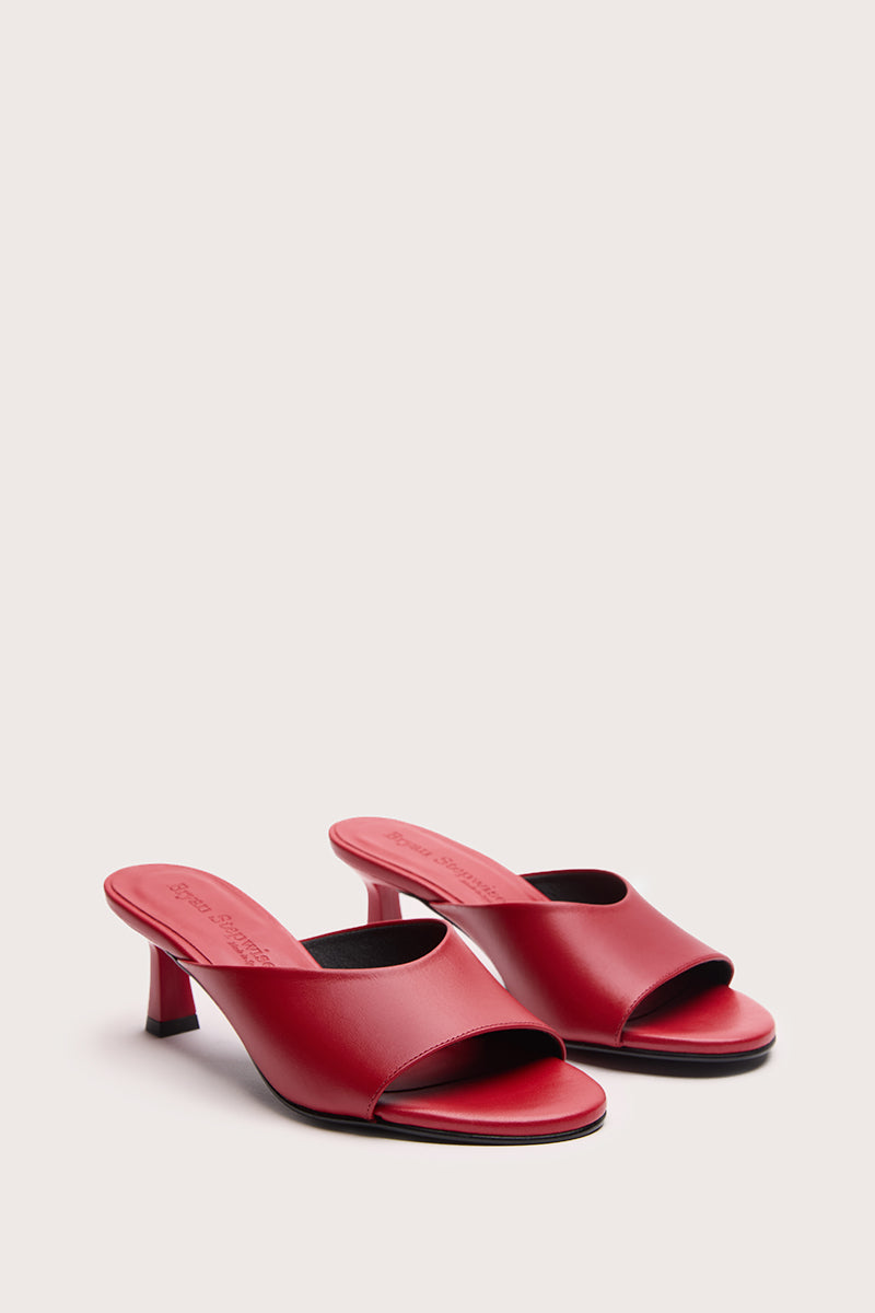 FLAT RED - RENATA